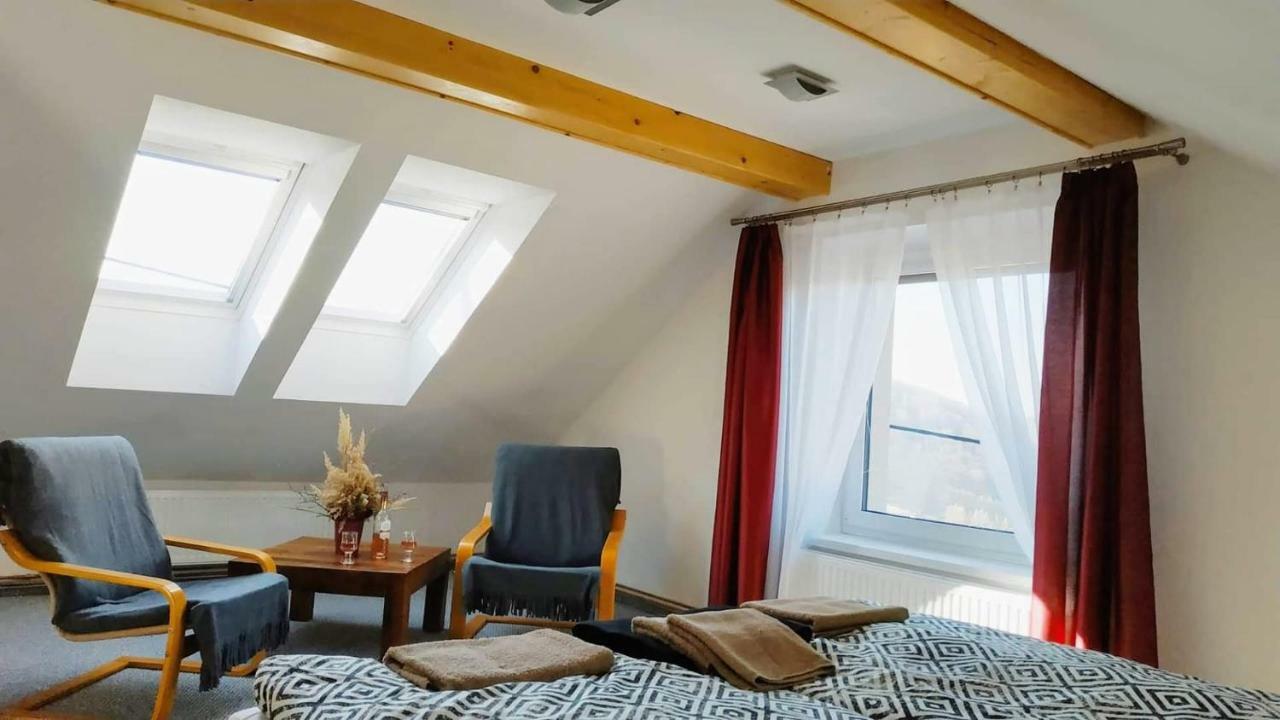 Bila Hora Stramberk Appartement Buitenkant foto
